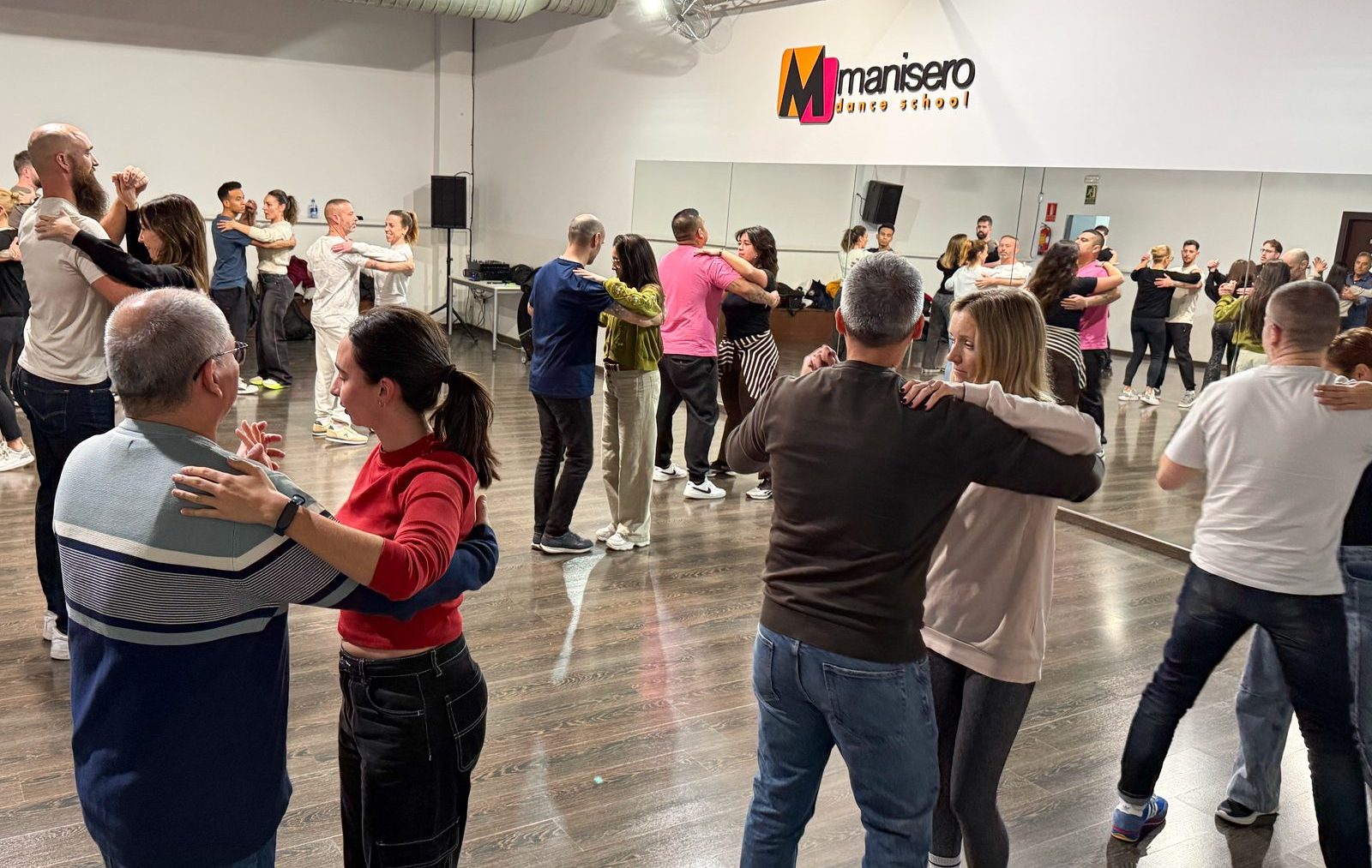 Escuela de baile en Sabadell – Manisero Dance School